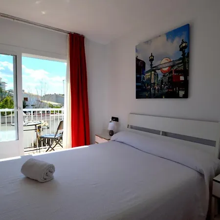 Bonito Con Piscina A 500m De La Playa Apartamento Port de Alcudia (Mallorca)